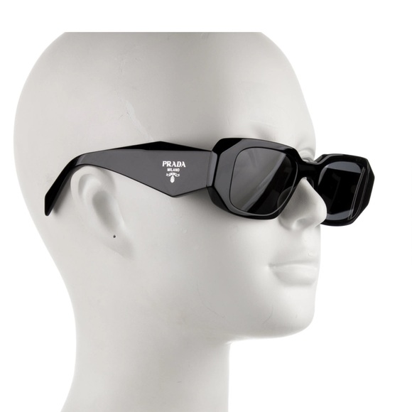 Prada sunglasses - Picture 2 of 2